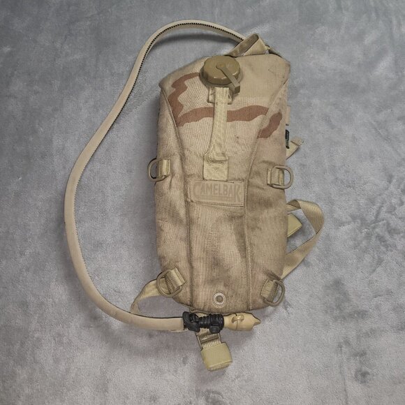 Camelbak Thermobak 3L 60184 Maximum Gear Camouflage Hydration Backpack Coroura - Picture 1 of 8